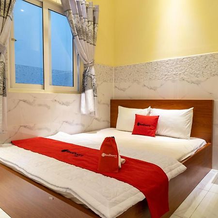 Reddoorz Near Etown 4 Hotel Ho Si Minh-város Kültér fotó