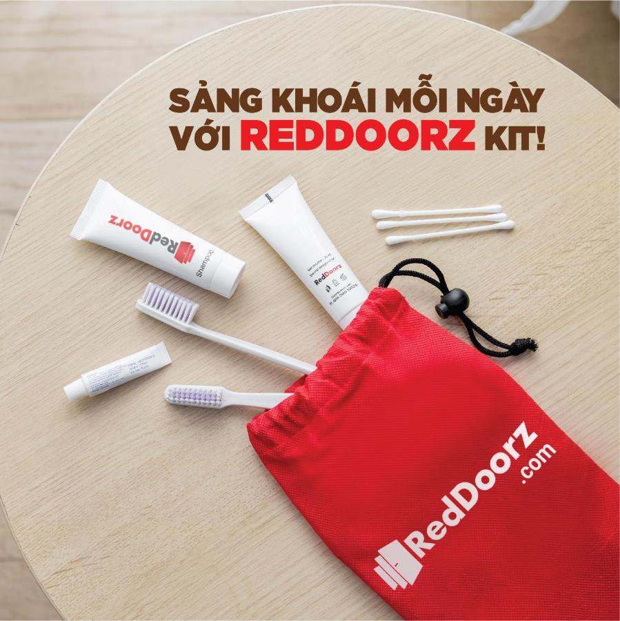 Reddoorz Near Etown 4 Hotel Ho Si Minh-város Kültér fotó